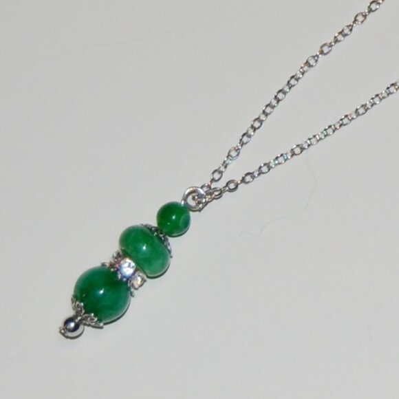 Jade Necklace,Green Jade Beads Pendant Necklace,Jade Charm Necklace - Picture 3 of 3